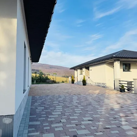 ведмедиця Ferienhaus